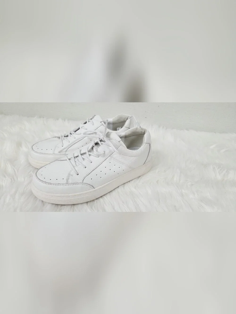 N/A clean white